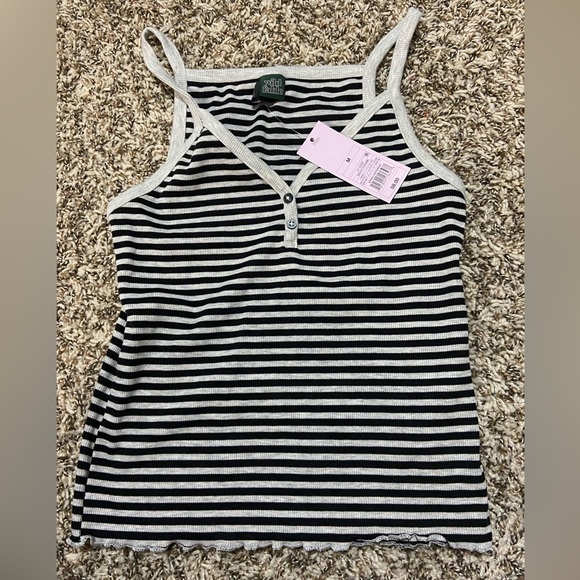 Women’s size medium Wild Fable cropped tank top - Picture 1 of 2